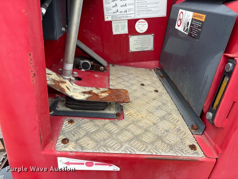 image for item EF1296 2016 Moffett M85501 forklift
