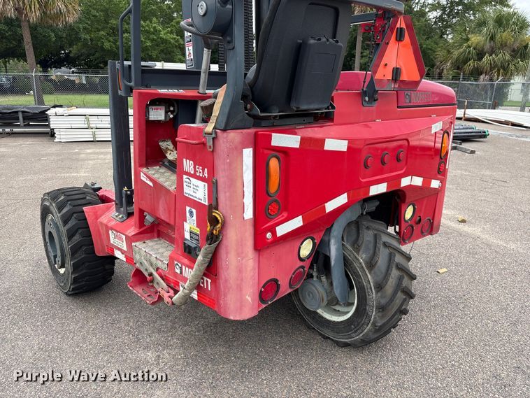 image for item EF1296 2016 Moffett M85501 forklift