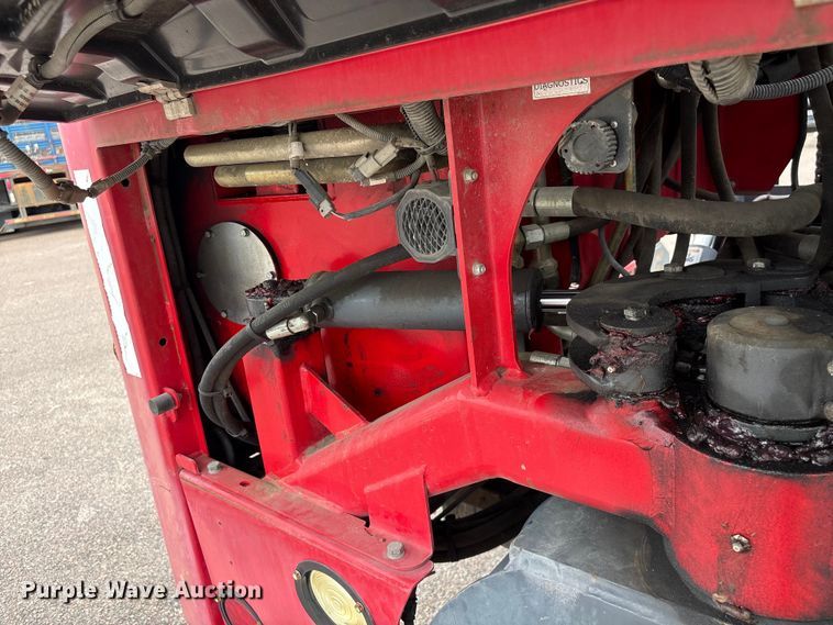 image for item EF1296 2016 Moffett M85501 forklift