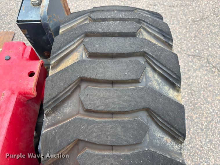 image for item EF1296 2016 Moffett M85501 forklift