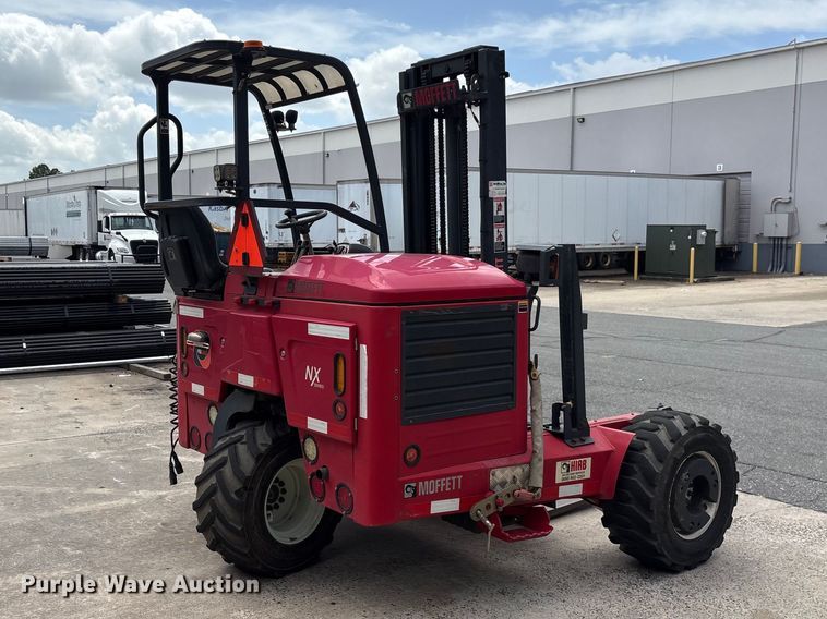 image for item EF1298 2017 Moffett M8 55.4 forklift
