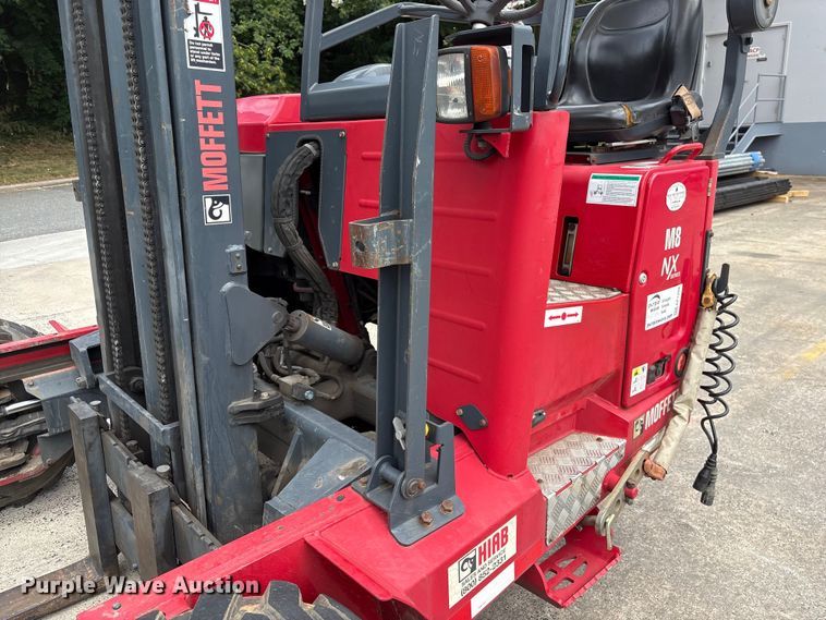 image for item EF1298 2017 Moffett M8 55.4 forklift