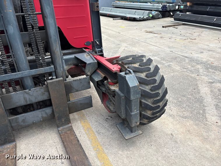 image for item EF1298 2017 Moffett M8 55.4 forklift