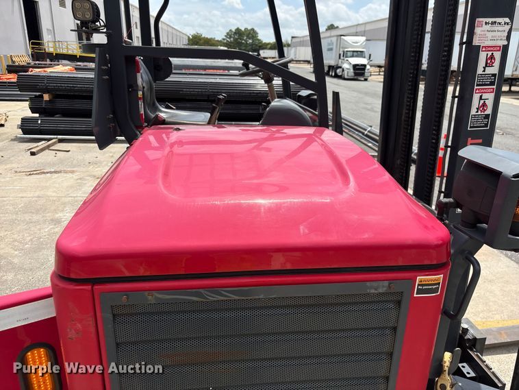 image for item EF1298 2017 Moffett M8 55.4 forklift