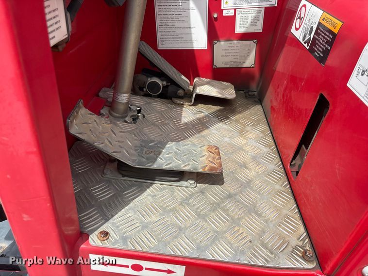 image for item EF1298 2017 Moffett M8 55.4 forklift
