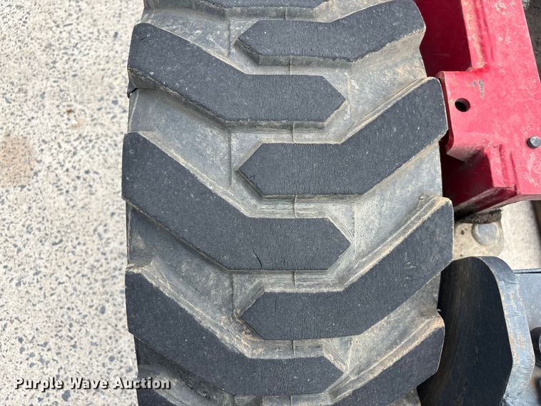 image for item EF1298 2017 Moffett M8 55.4 forklift