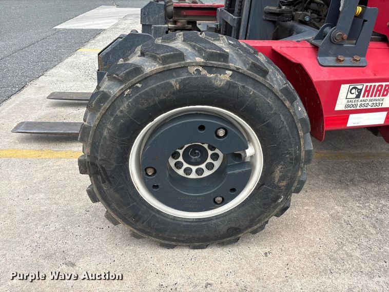 image for item EF1298 2017 Moffett M8 55.4 forklift