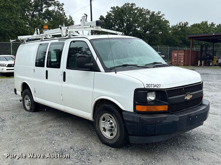 image for item EF1300 2017 Chevrolet Express 2500 utility van