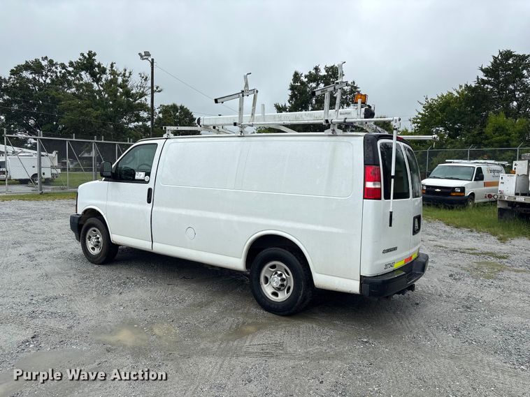image for item EF1300 2017 Chevrolet Express 2500 utility van