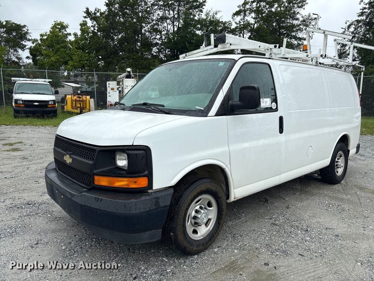 image for item EF1300 2017 Chevrolet Express 2500 utility van
