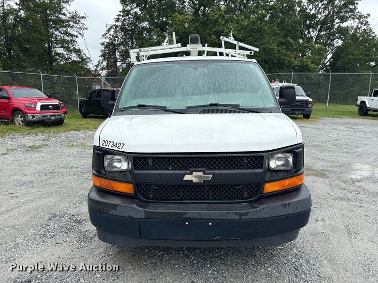 image for item EF1300 2017 Chevrolet Express 2500 utility van