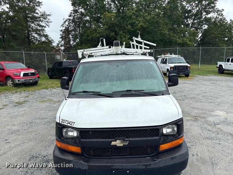 image for item EF1300 2017 Chevrolet Express 2500 utility van