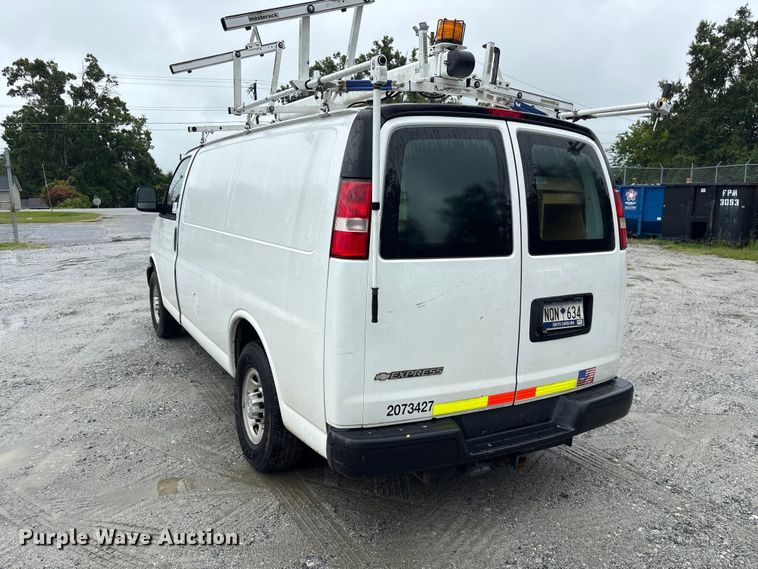 image for item EF1300 2017 Chevrolet Express 2500 utility van