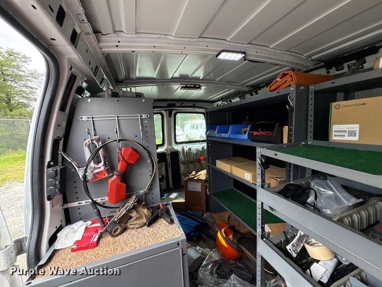 image for item EF1300 2017 Chevrolet Express 2500 utility van
