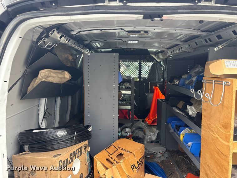 image for item EF1300 2017 Chevrolet Express 2500 utility van