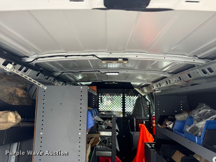 image for item EF1300 2017 Chevrolet Express 2500 utility van