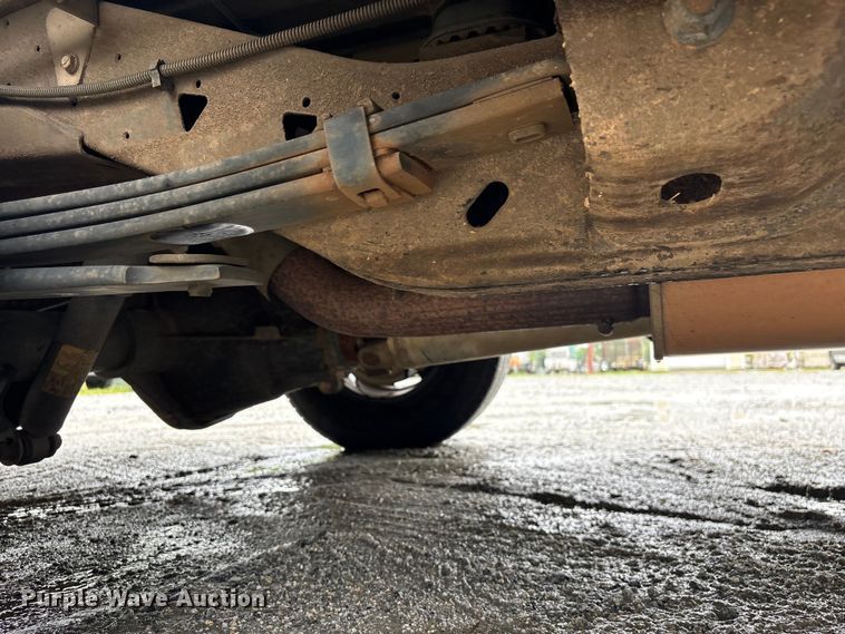 image for item EF1300 2017 Chevrolet Express 2500 utility van