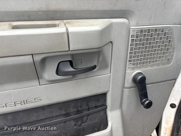 image for item EF1303 2014 Ford E150 utility van