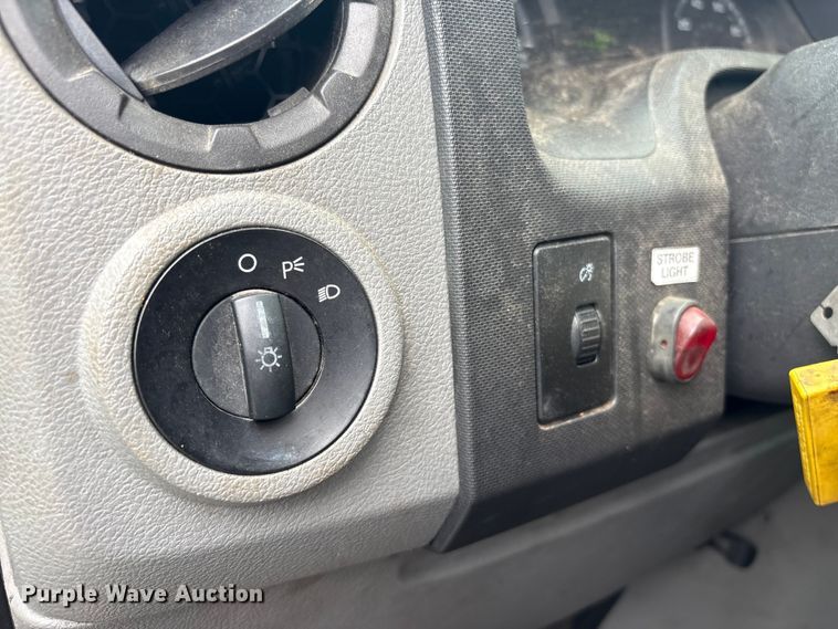 image for item EF1303 2014 Ford E150 utility van