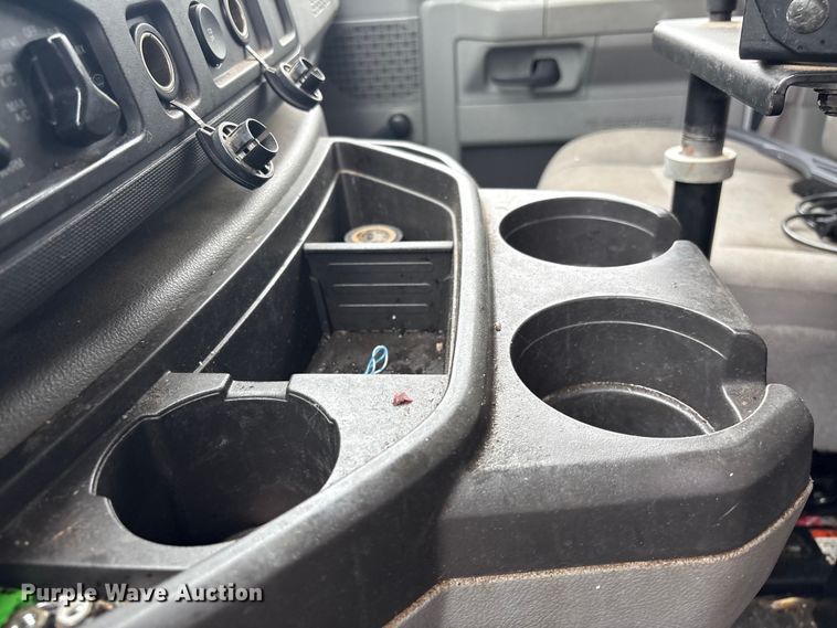 image for item EF1303 2014 Ford E150 utility van
