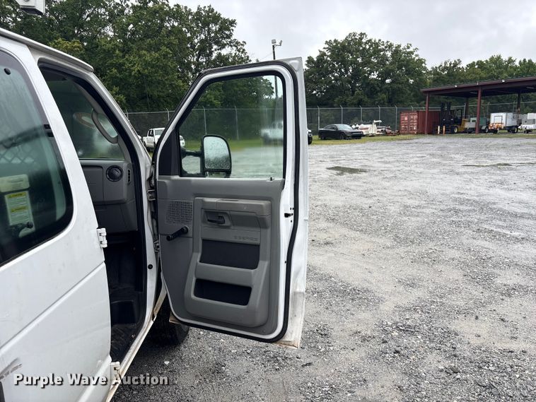 image for item EF1303 2014 Ford E150 utility van