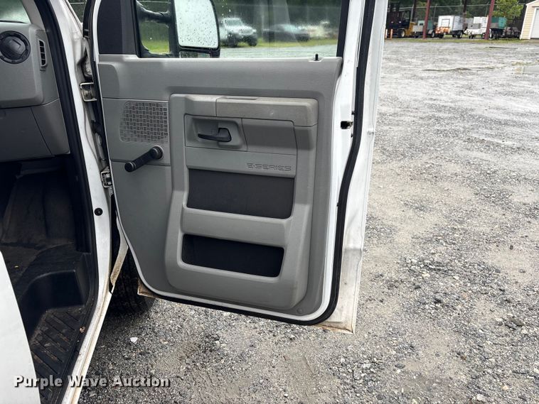 image for item EF1303 2014 Ford E150 utility van