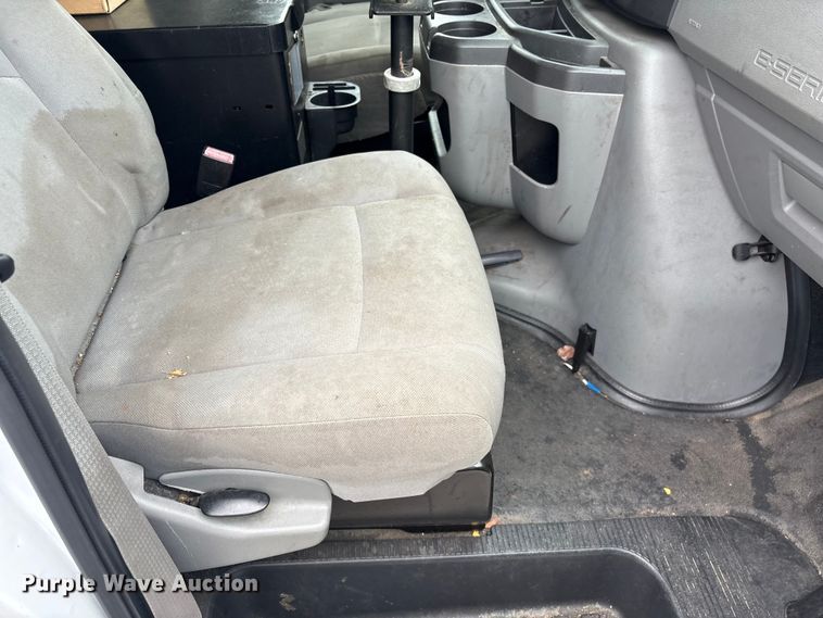 image for item EF1303 2014 Ford E150 utility van