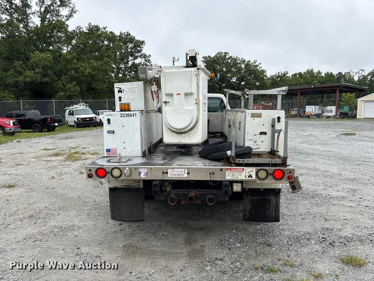 image for item EF1305 2013 Ford F450 Super Duty XL bucket truck
