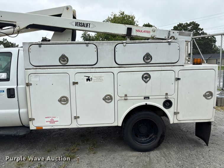 image for item EF1305 2013 Ford F450 Super Duty XL bucket truck