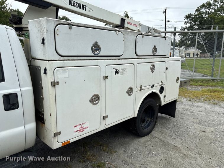 image for item EF1305 2013 Ford F450 Super Duty XL bucket truck