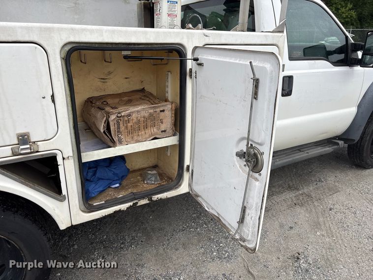 image for item EF1305 2013 Ford F450 Super Duty XL bucket truck