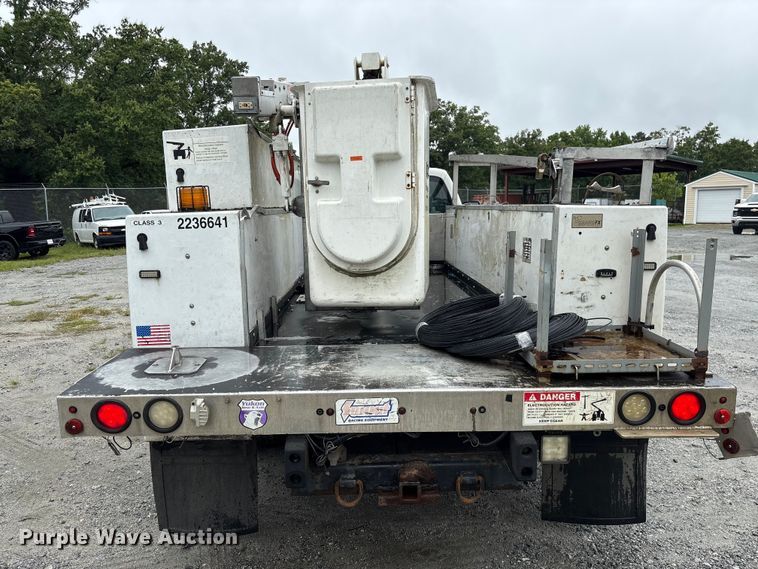 image for item EF1305 2013 Ford F450 Super Duty XL bucket truck