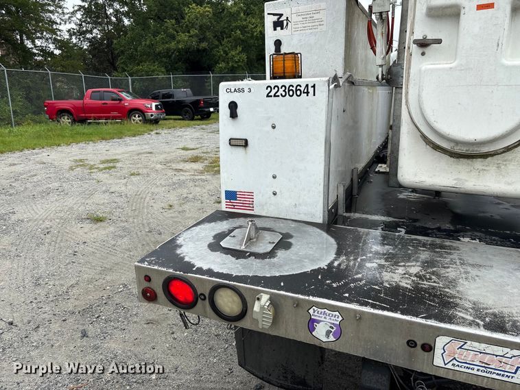 image for item EF1305 2013 Ford F450 Super Duty XL bucket truck