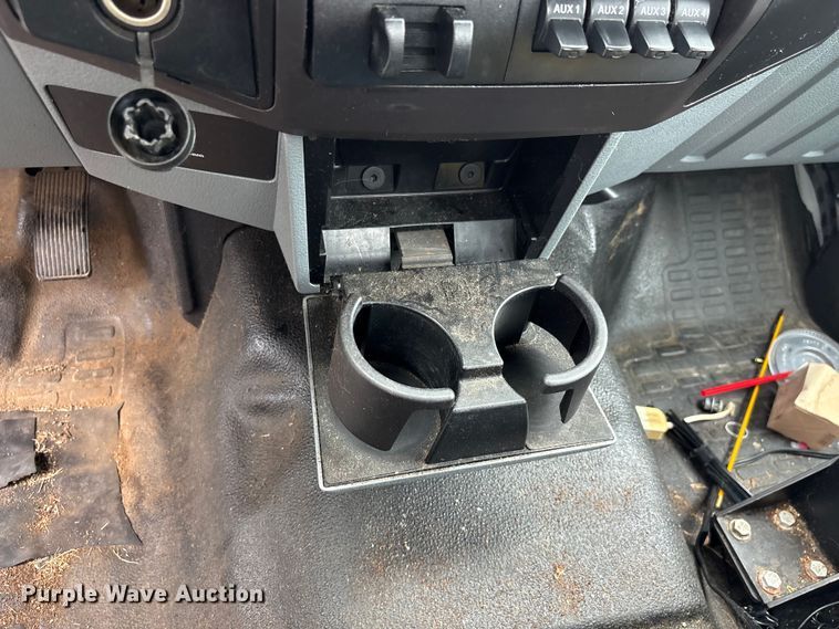 image for item EF1305 2013 Ford F450 Super Duty XL bucket truck