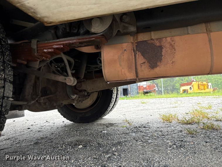 image for item EF1305 2013 Ford F450 Super Duty XL bucket truck