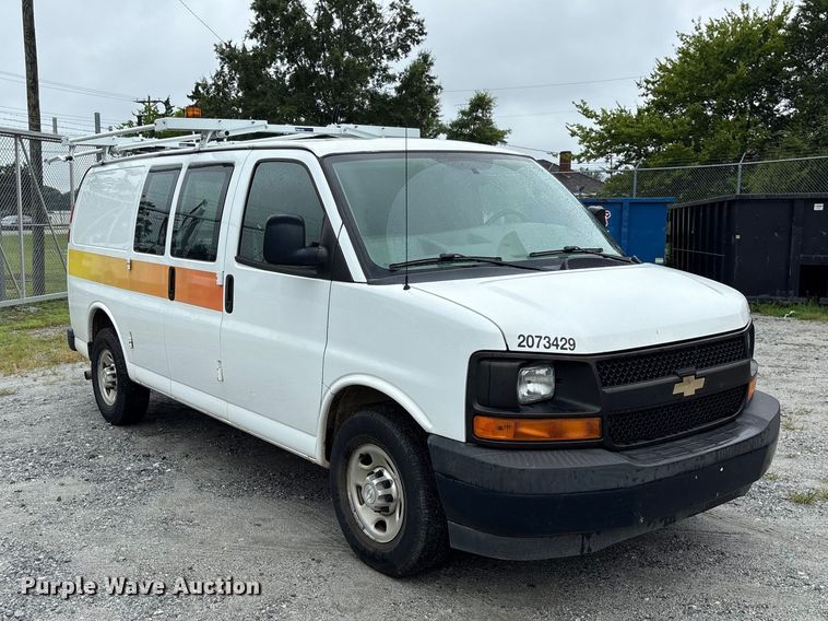 image for item EF1306 2017 Chevrolet Express 2500 utility van