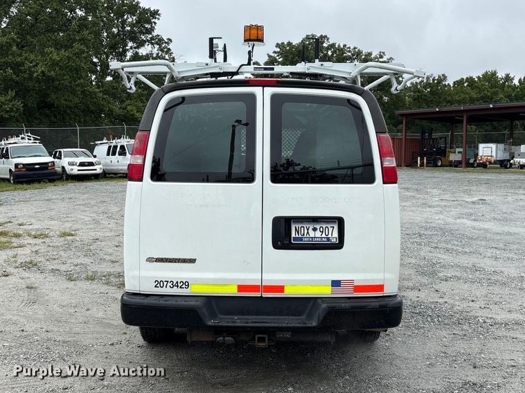 image for item EF1306 2017 Chevrolet Express 2500 utility van