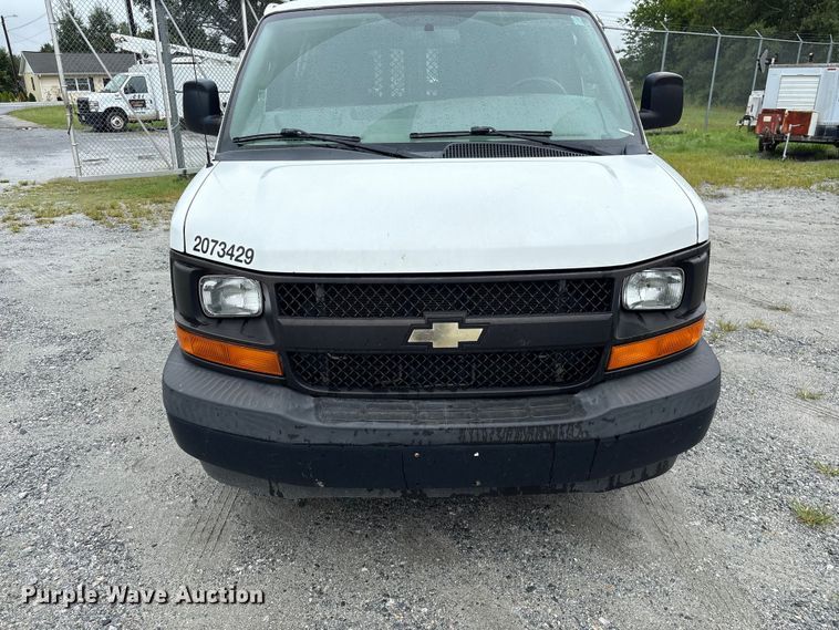 image for item EF1306 2017 Chevrolet Express 2500 utility van