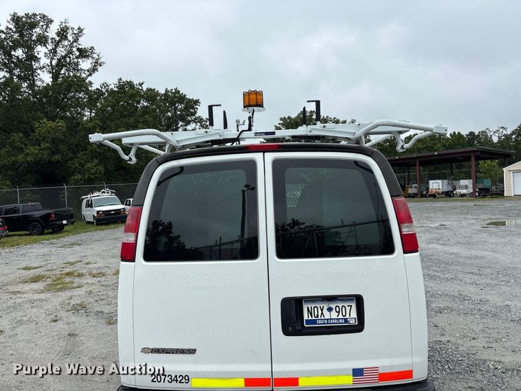 image for item EF1306 2017 Chevrolet Express 2500 utility van