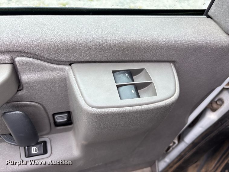 image for item EF1306 2017 Chevrolet Express 2500 utility van