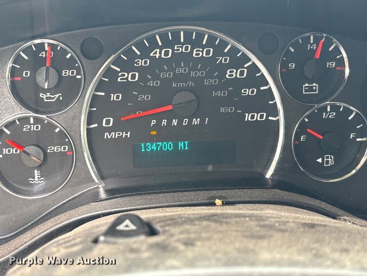 image for item EF1306 2017 Chevrolet Express 2500 utility van