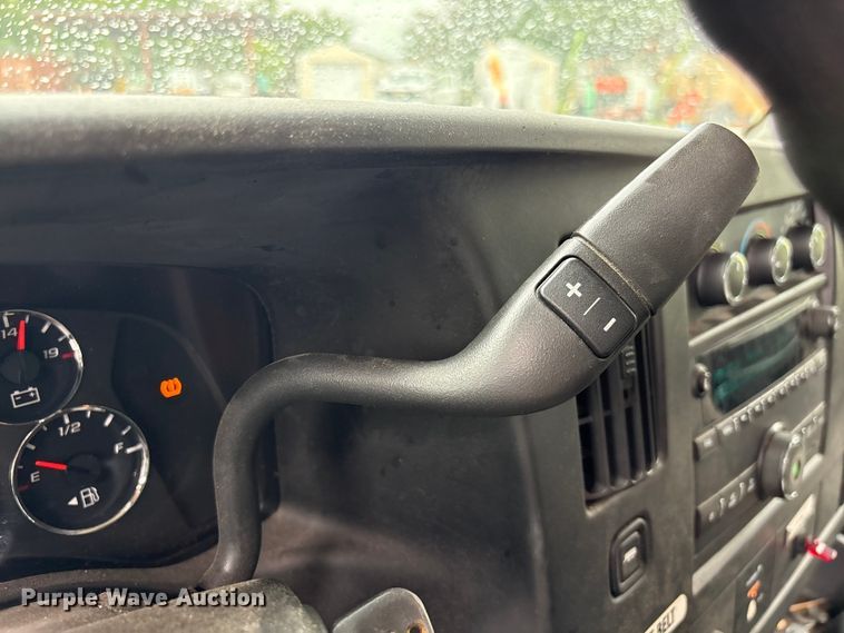 image for item EF1306 2017 Chevrolet Express 2500 utility van