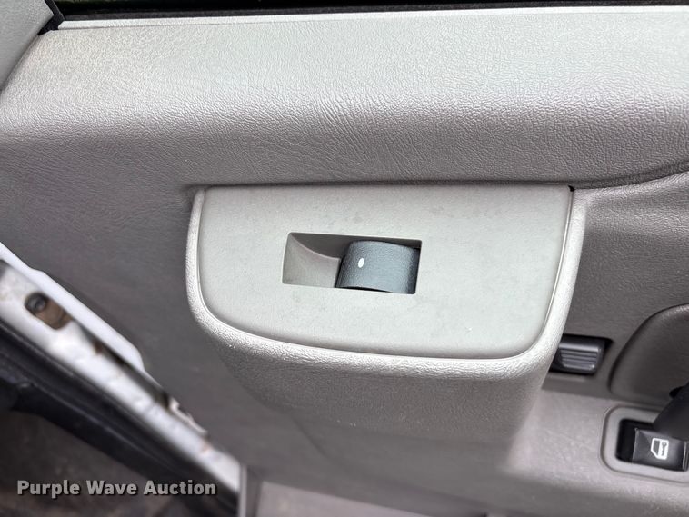 image for item EF1306 2017 Chevrolet Express 2500 utility van