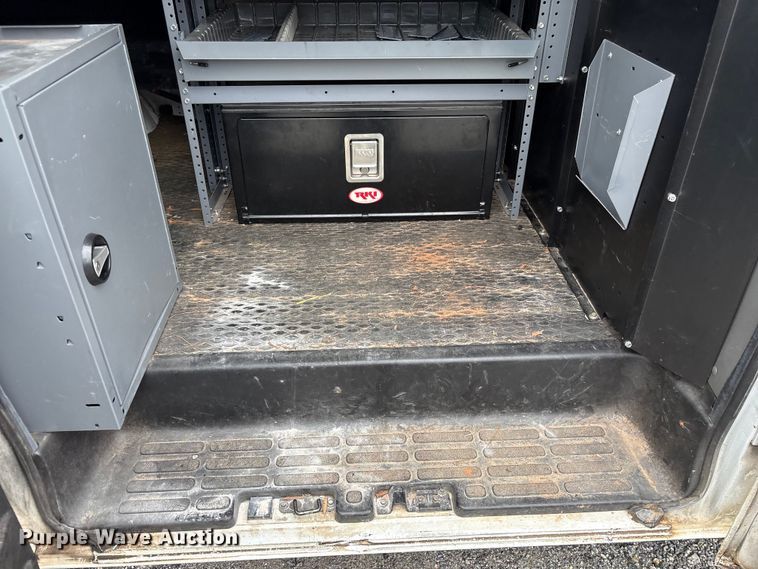 image for item EF1306 2017 Chevrolet Express 2500 utility van