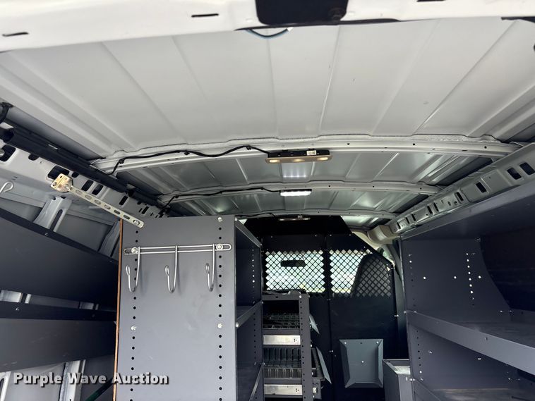 image for item EF1306 2017 Chevrolet Express 2500 utility van
