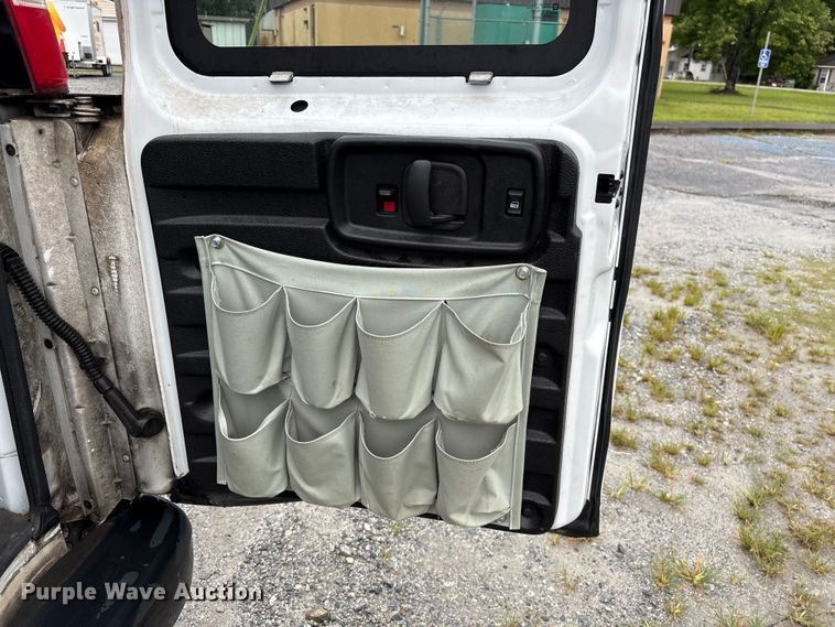 image for item EF1306 2017 Chevrolet Express 2500 utility van