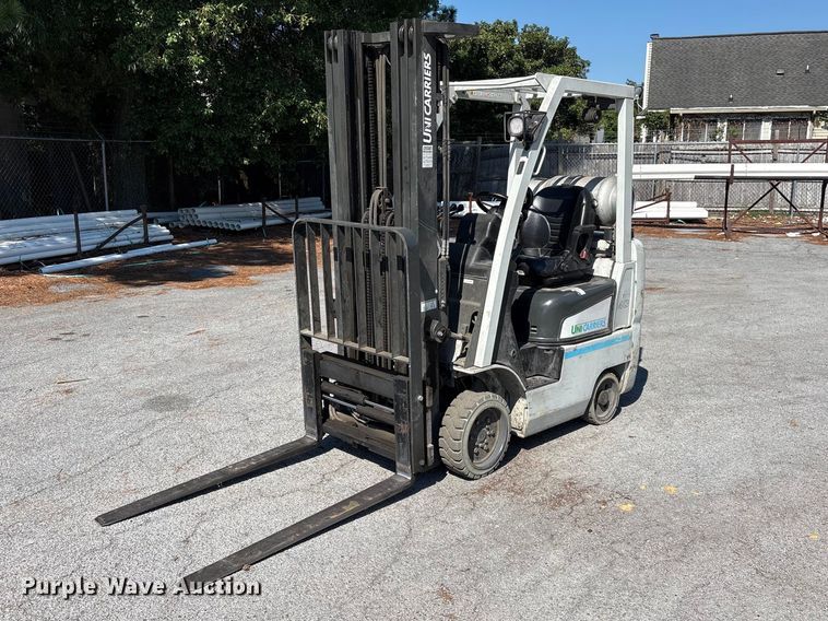 2018 UniCarriers CFS40 forklift