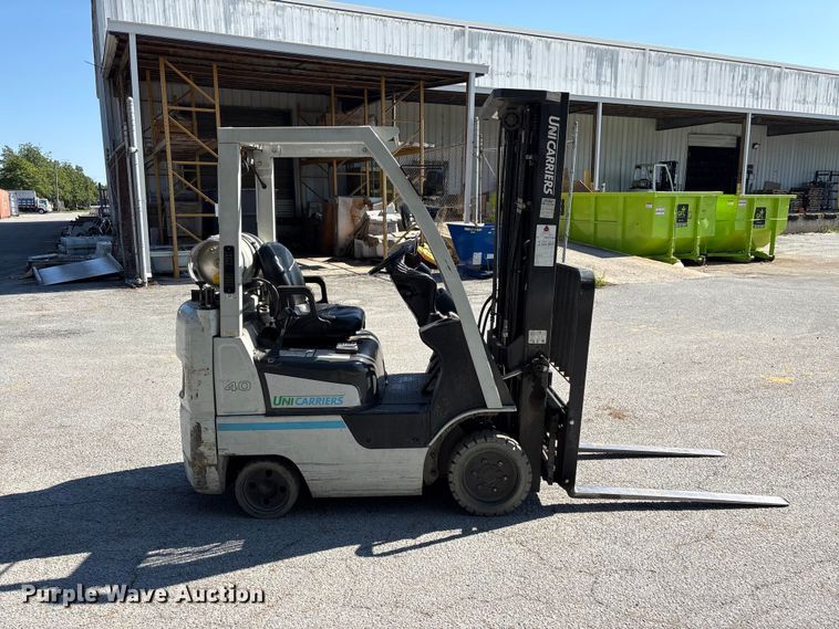 image for item EF1307 2018 UniCarriers CFS40 forklift