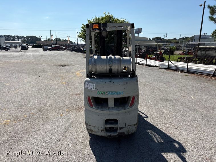 image for item EF1307 2018 UniCarriers CFS40 forklift