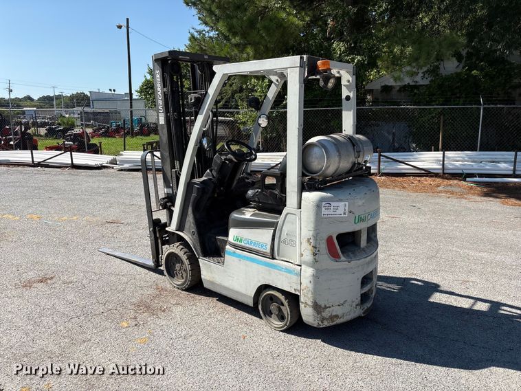image for item EF1307 2018 UniCarriers CFS40 forklift